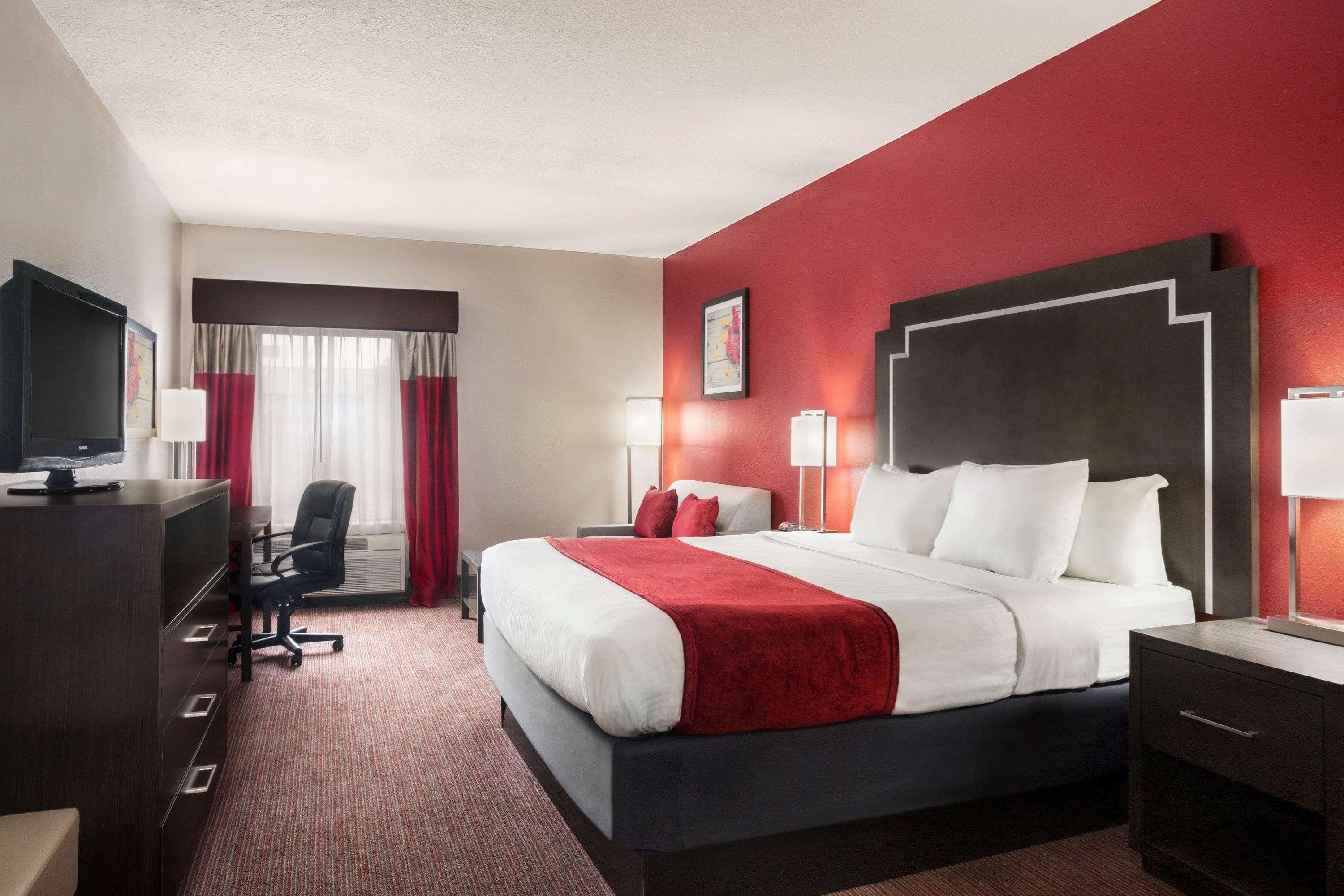 Days Inn & Suites By Wyndham Мърфрийзбъроу Екстериор снимка