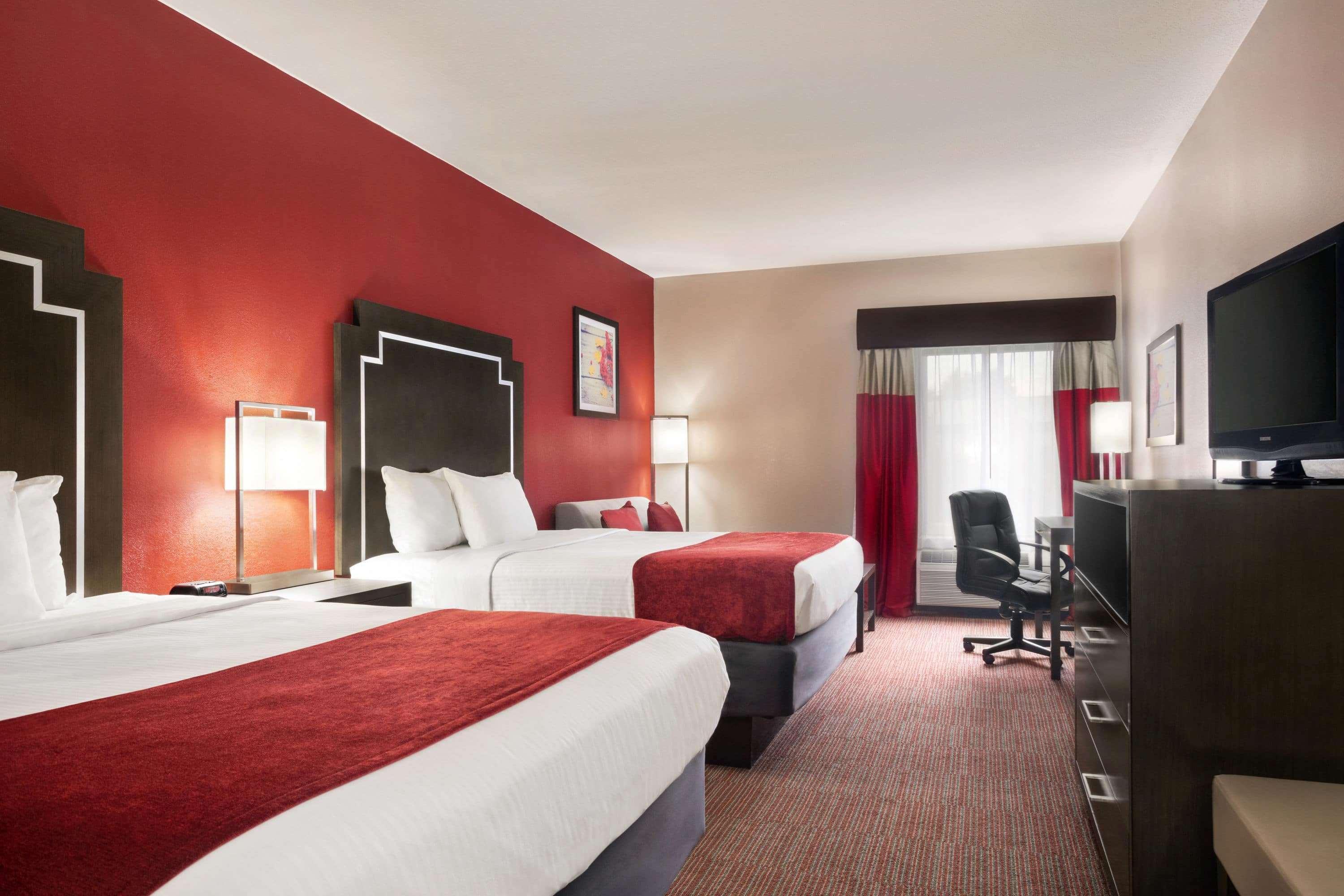 Days Inn & Suites By Wyndham Мърфрийзбъроу Екстериор снимка